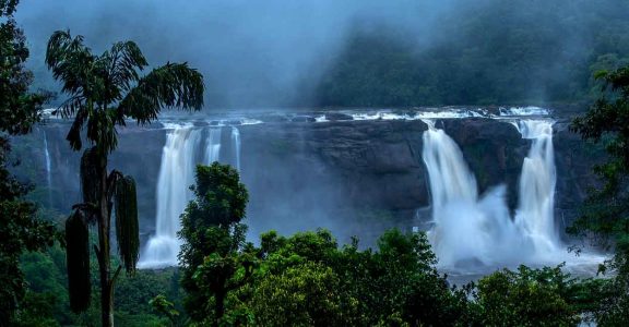 GURUVAYUR – THRISSUR – ATHIRAPALLY TOUR